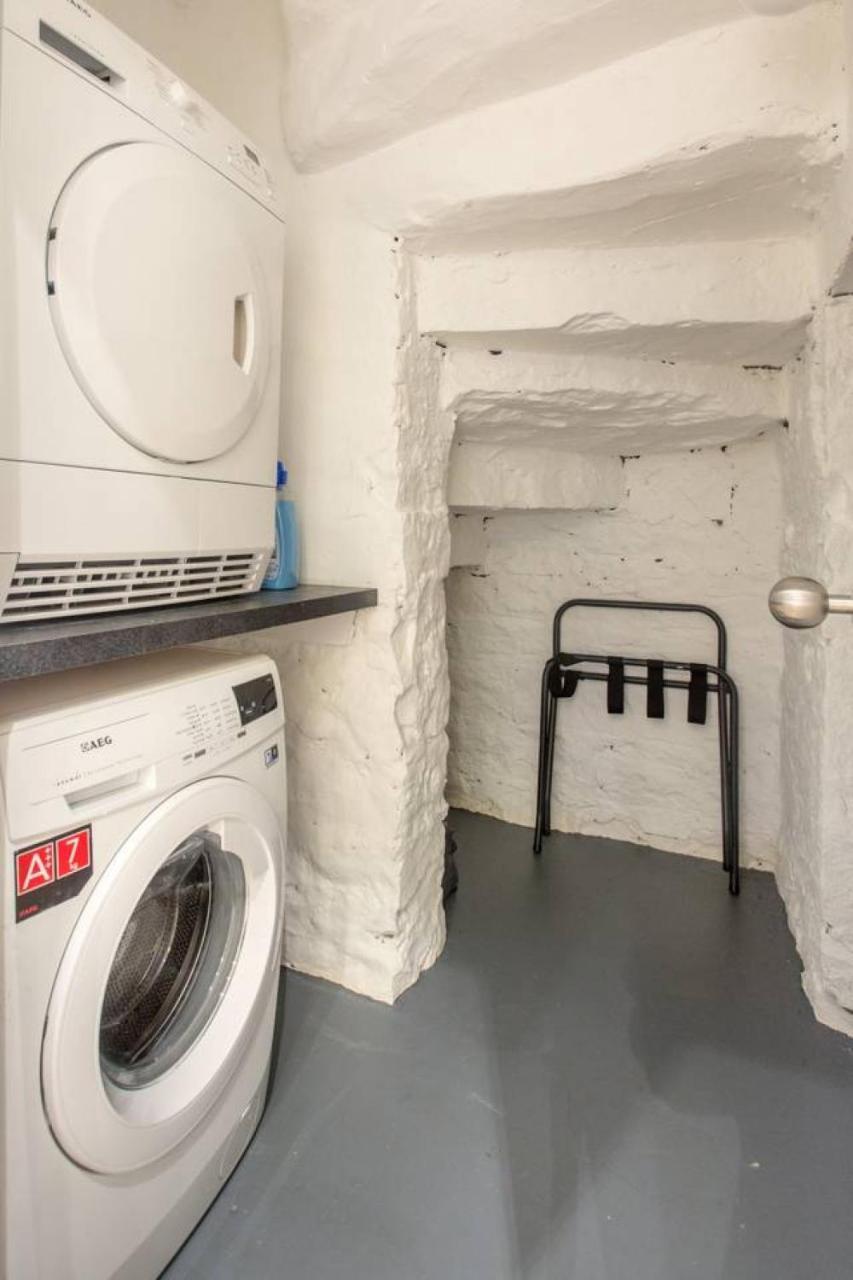 Joivy Spacious Flat With Garden In Centre Apartment
