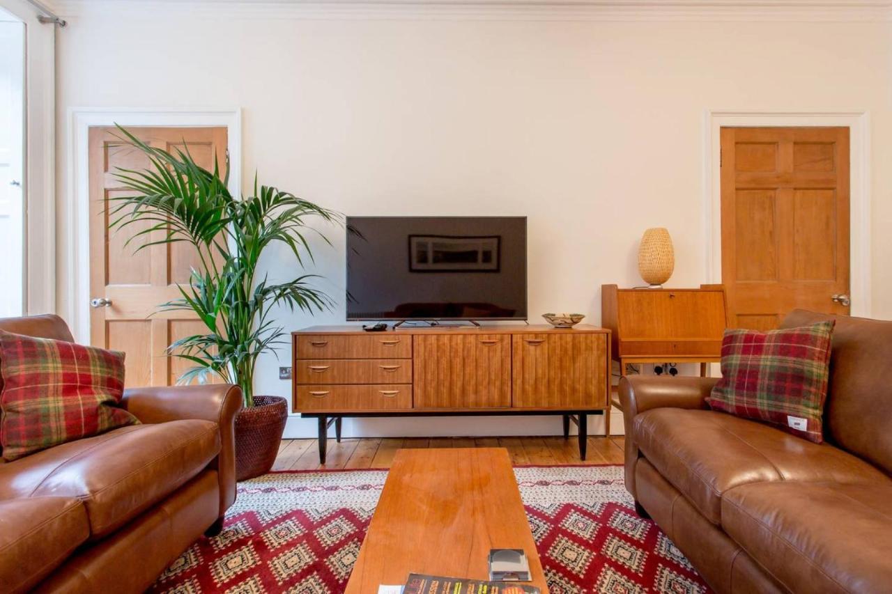 Joivy Spacious Flat With Garden In Centre * Edinburgh