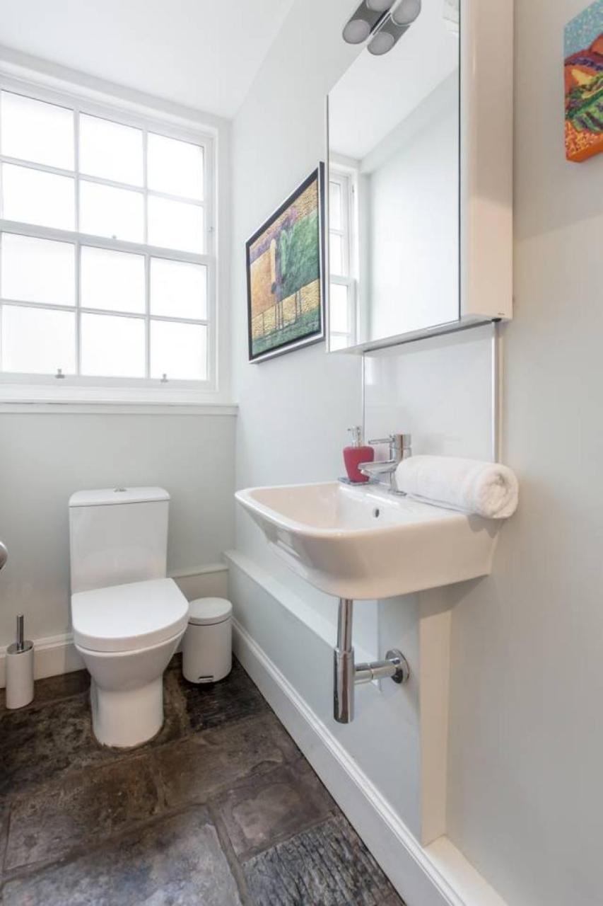 Joivy Spacious Flat With Garden In Centre Edinburgh
