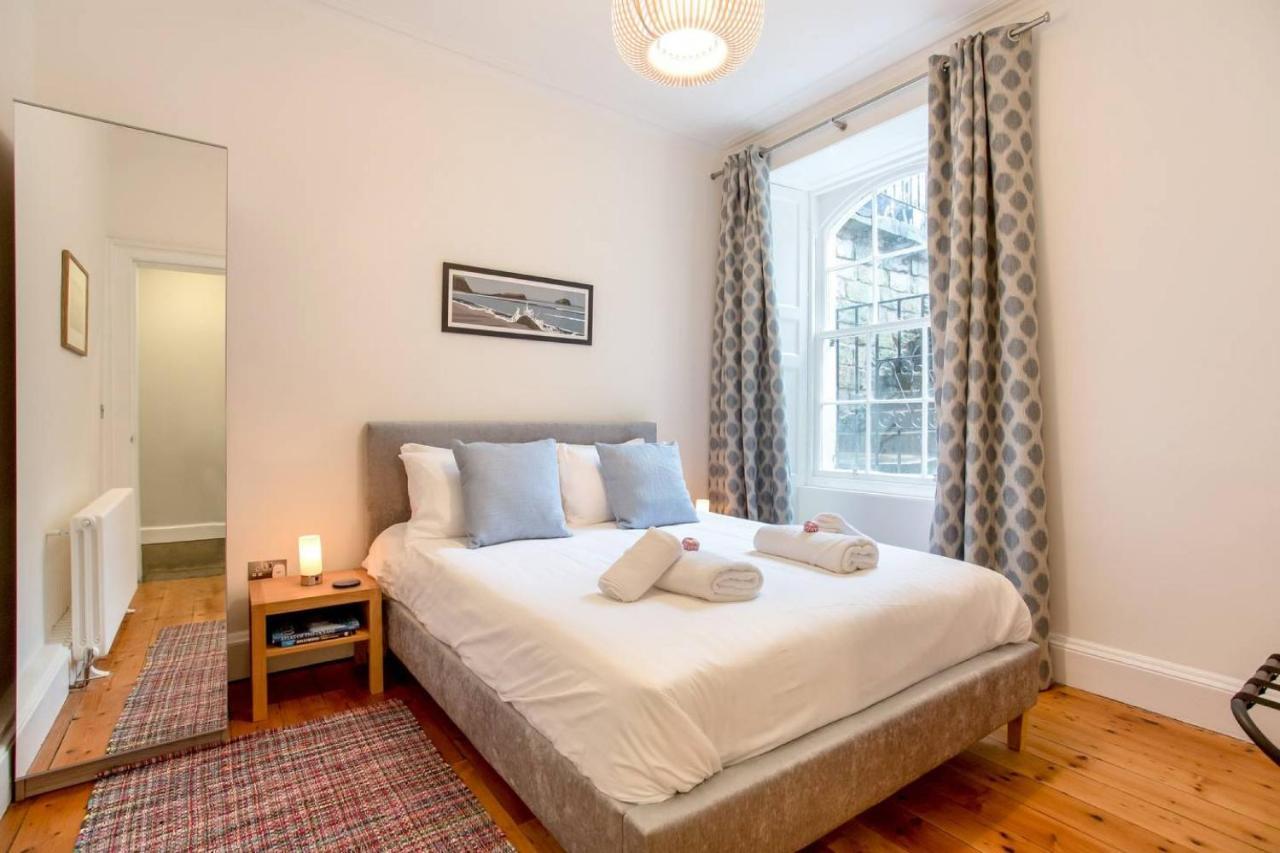 Apartment Joivy Spacious Flat With Garden In Centre *